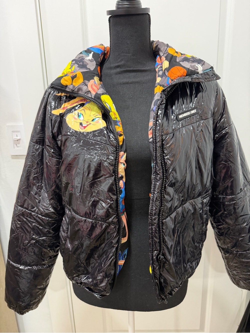 Members Only X Looney Tunes High Shine Puffer Jacket Black L
